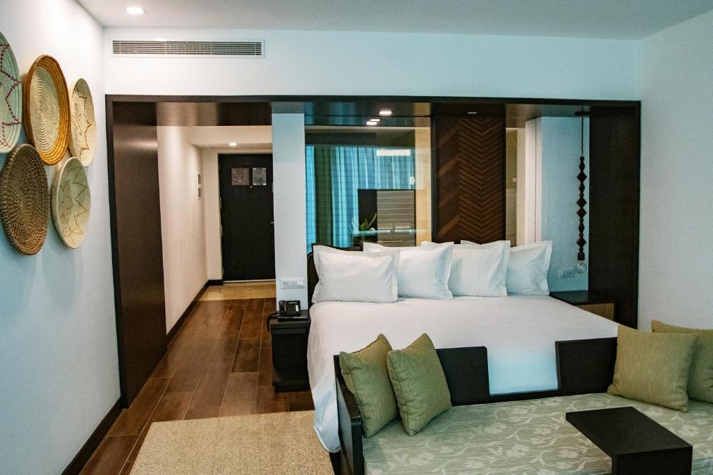 Eurobuilding Hotel & Suites Lecheria Exteriér fotografie